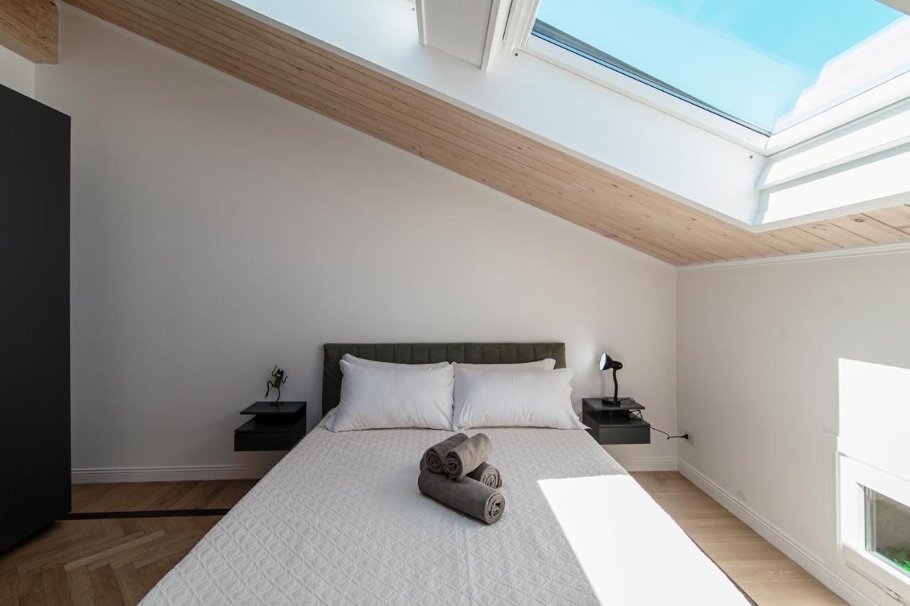 Attic 64 - The House Of Travelers Apartment Como Exterior foto