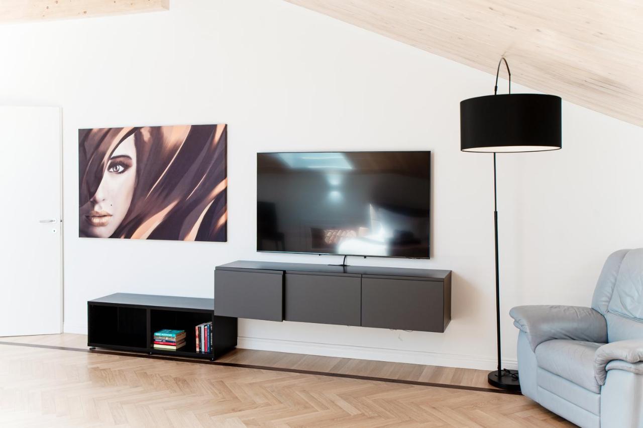 Attic 64 - The House Of Travelers Apartment Como Exterior foto
